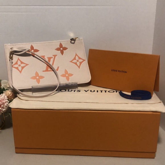 NEW🌟LOUIS VUITTON ZIPPERED REMOVABLE LARGE POCHETTE MONOGRAM EMPR… - Picture 8 of 8